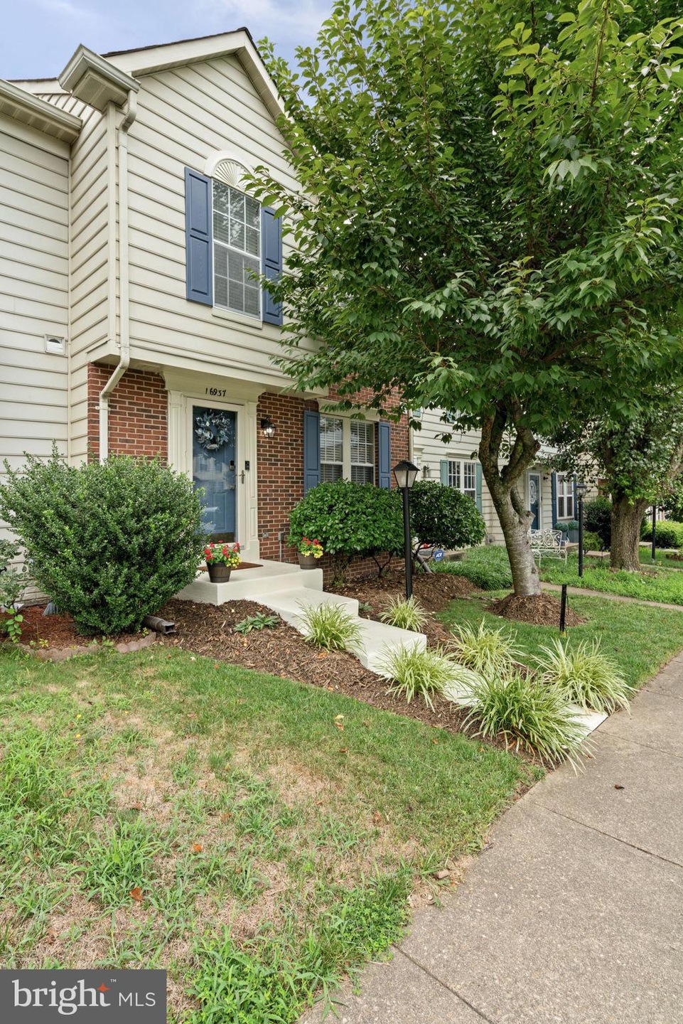 16937 Monmouth Ct, Dumfries, VA 22026 - photo 1