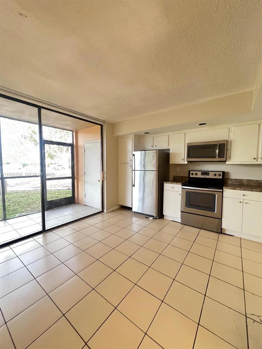 8600 SW 133rd Ave Rd unit 107, Miami, FL 33183 - photo 1