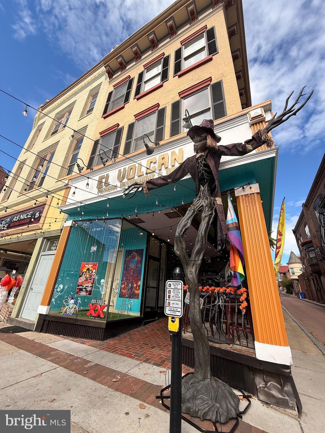 For Rent $1,250/month • Co-Listing Agent