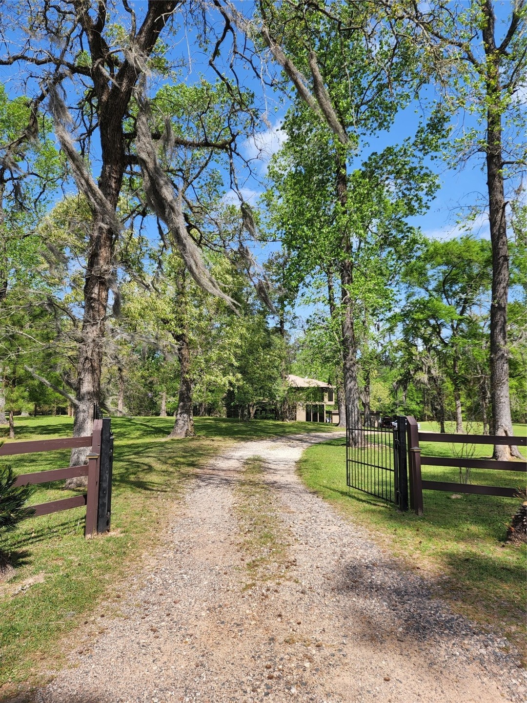 26615 Sycamore Cir, Magnolia, TX 77354 - photo 1