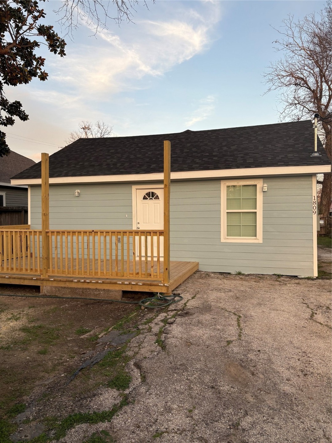 1809 Reese St, Houston, TX 77012 - photo 1