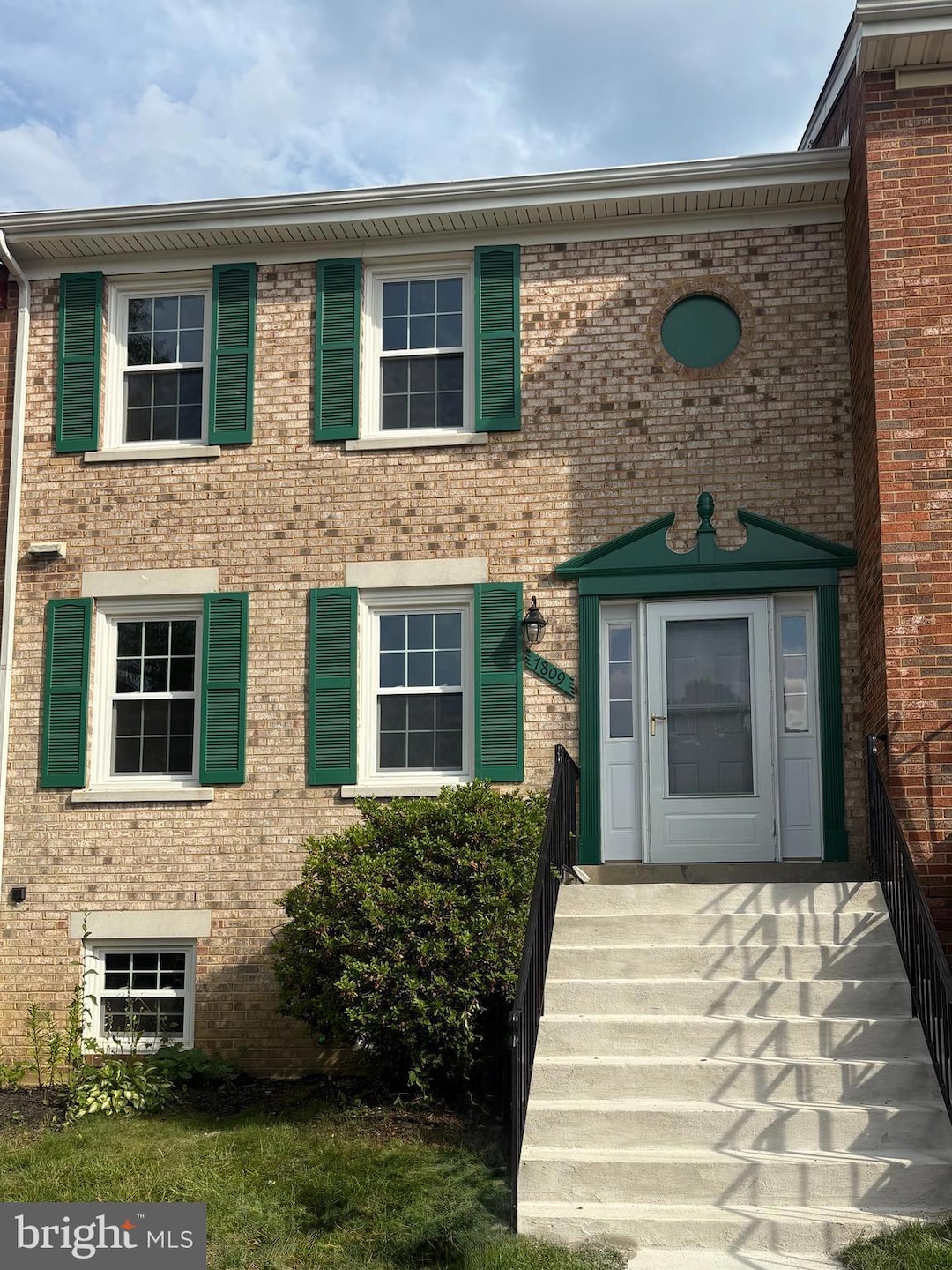 7809 Stovall Ct, Lorton, VA 22079 - photo 1