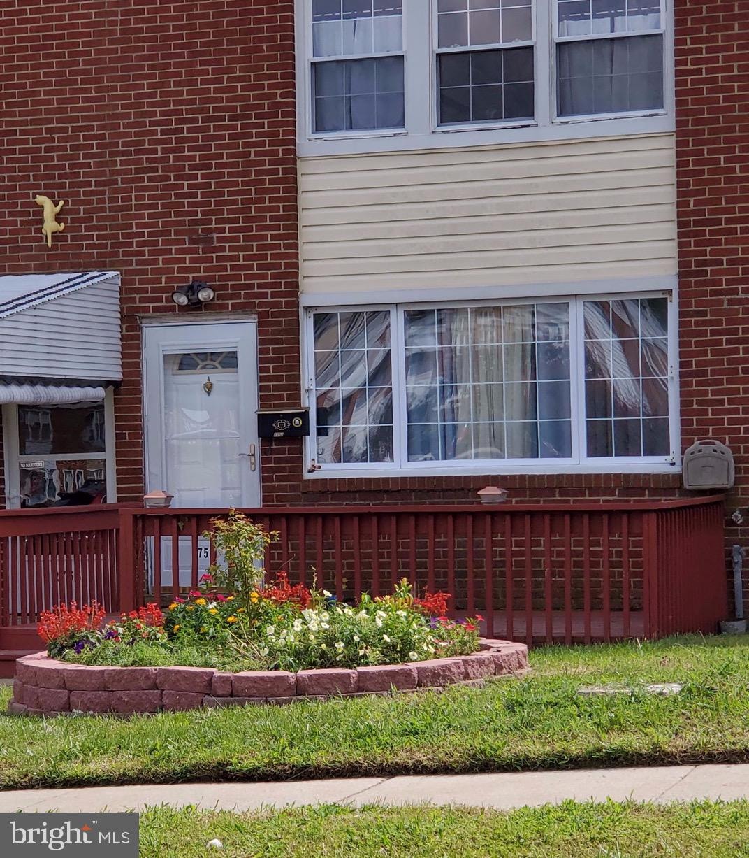 2753 Norfen Rd, Halethorpe, MD 21227 - photo 1