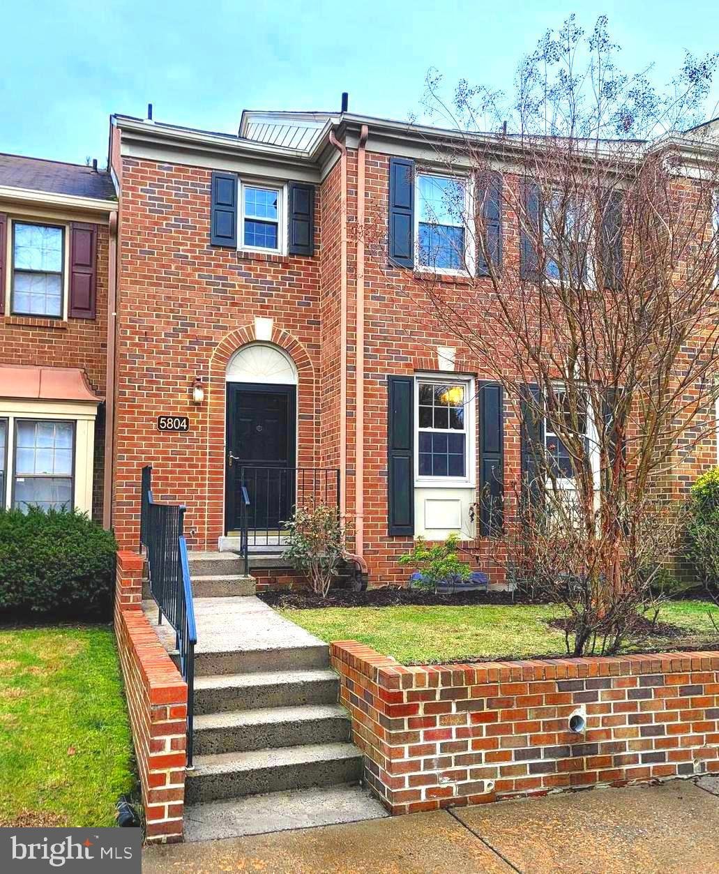 5804 Tudor Ln, Rockville, MD 20852 - photo 1