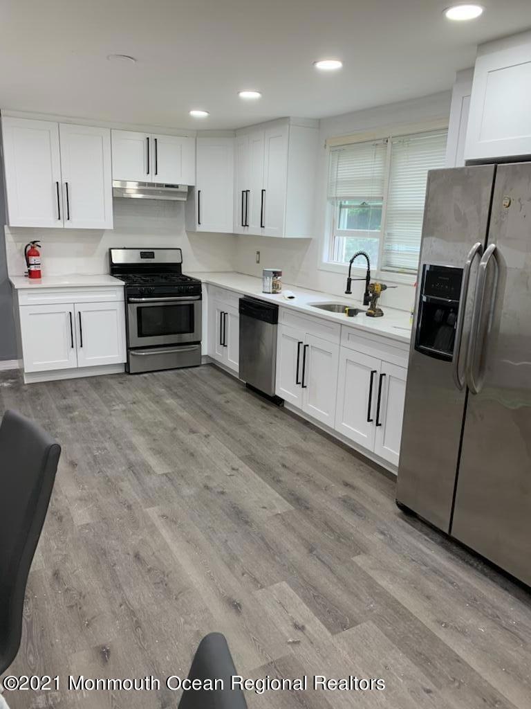 295 Roosevelt Ave unit WINTER, Oakhurst, NJ 07755 - photo 1