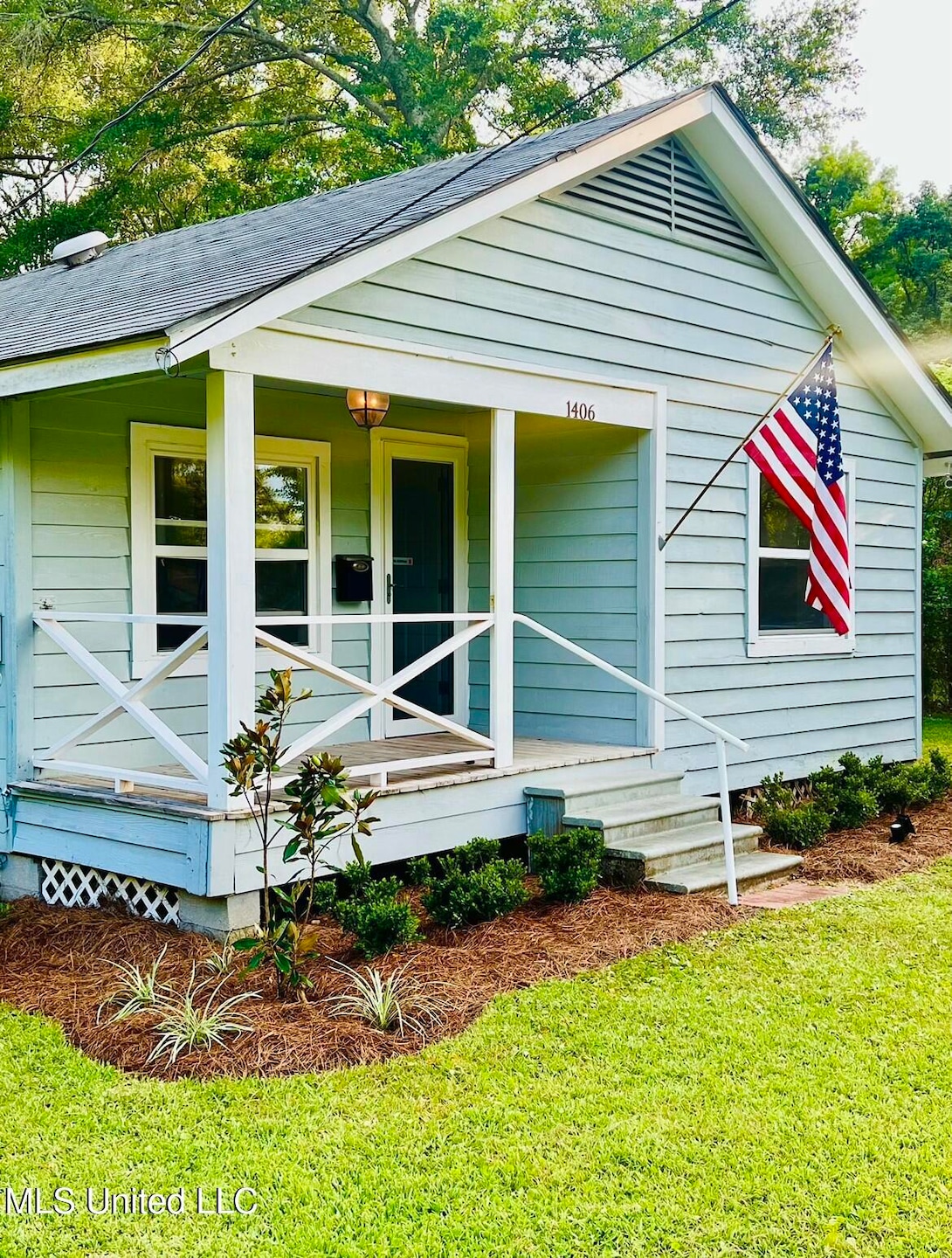 1406 Polk Ave, Pascagoula, MS 39567 - photo 1