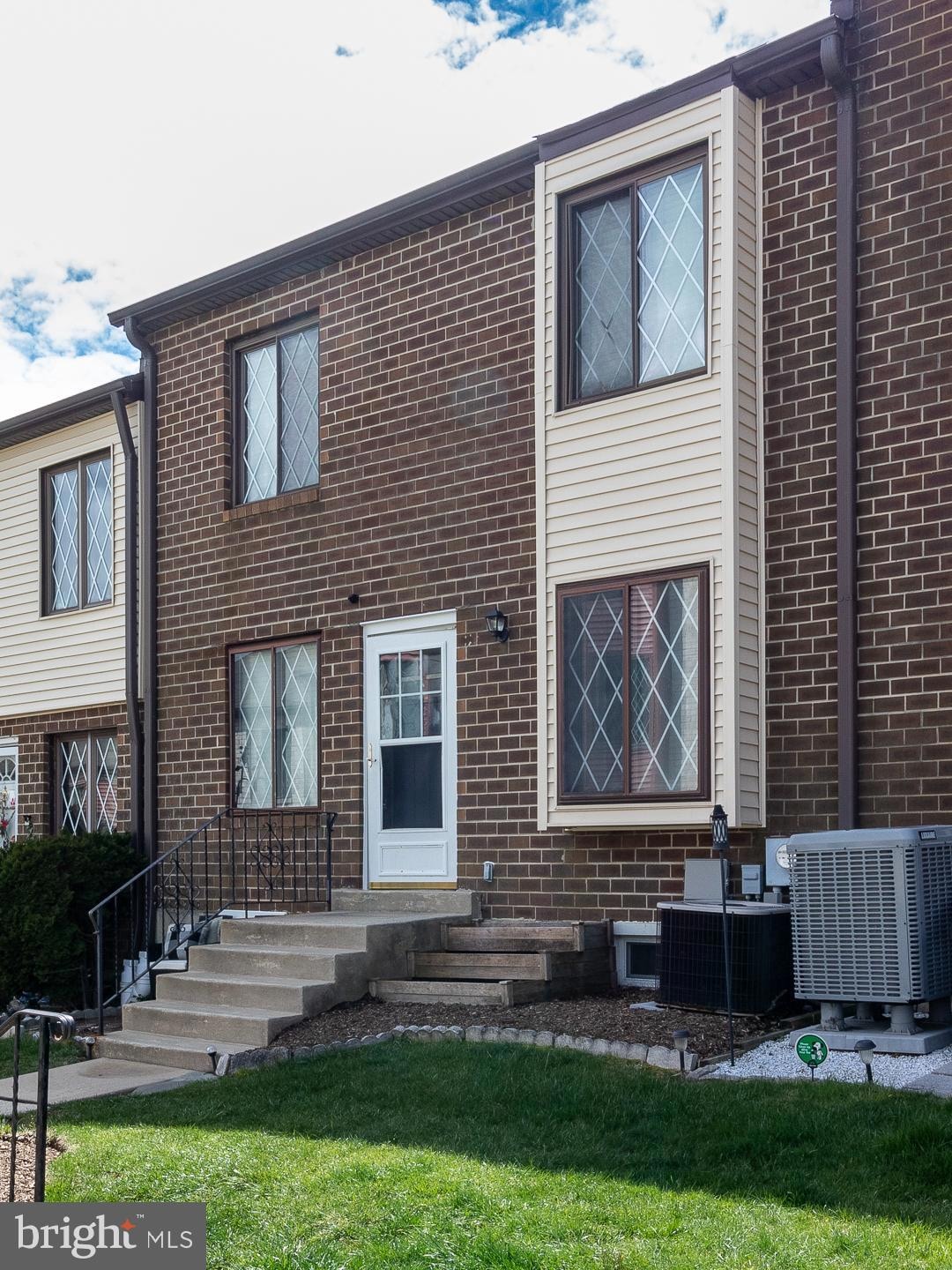 Altemus Farms unit 17, Brookhaven, PA 19015 - photo 1