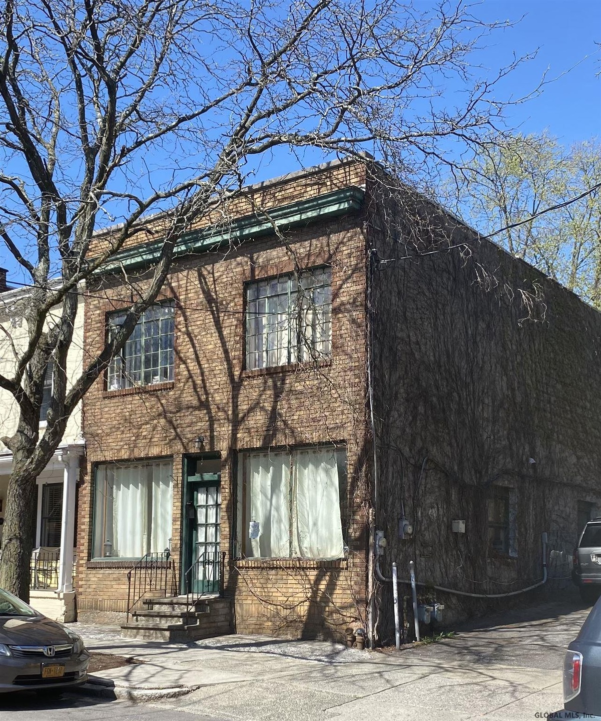 365 Hamilton St, Albany, NY 12210 - photo 1