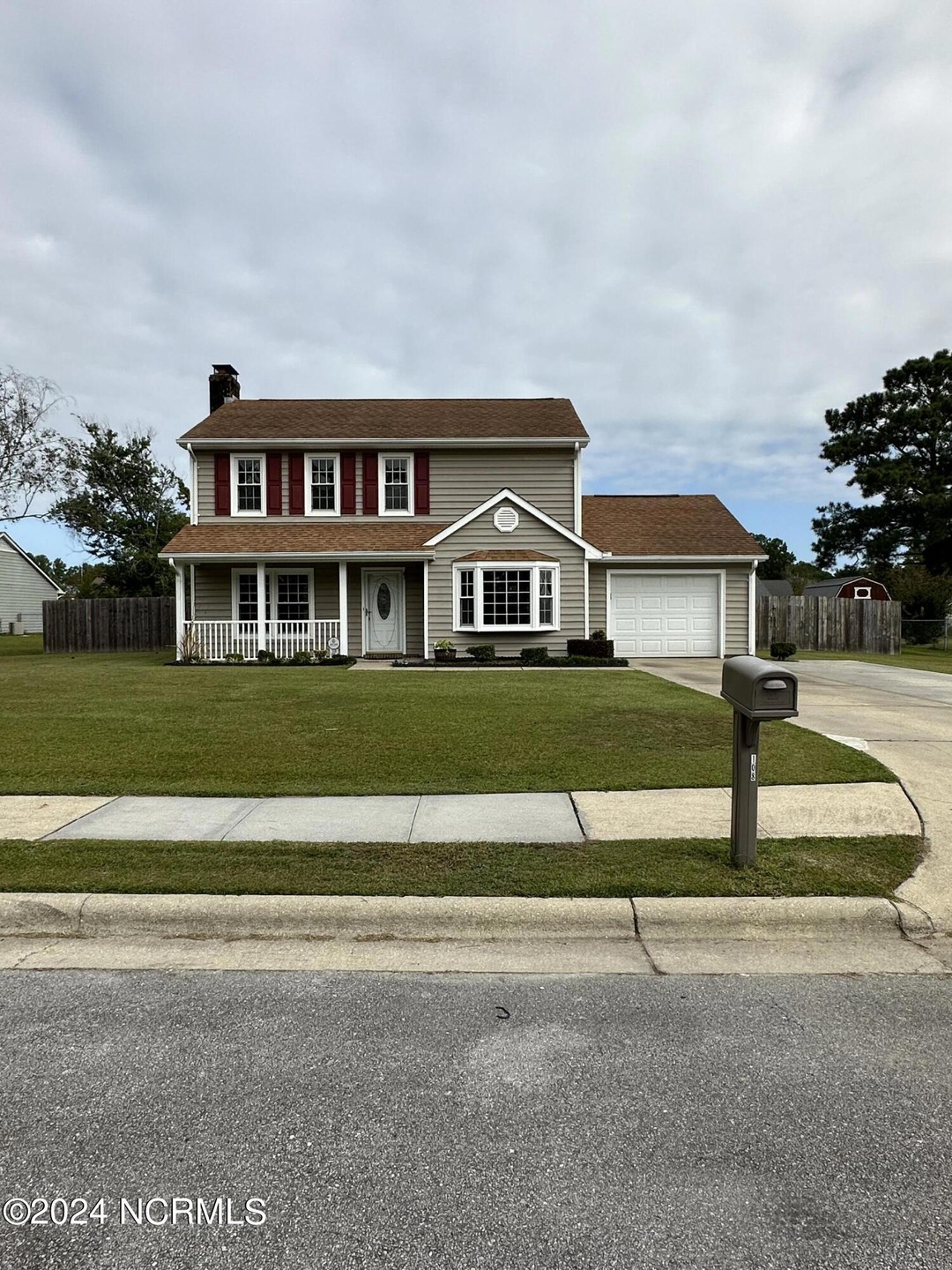 108 Old Post Ct, Jacksonville, NC 28546 - photo 1