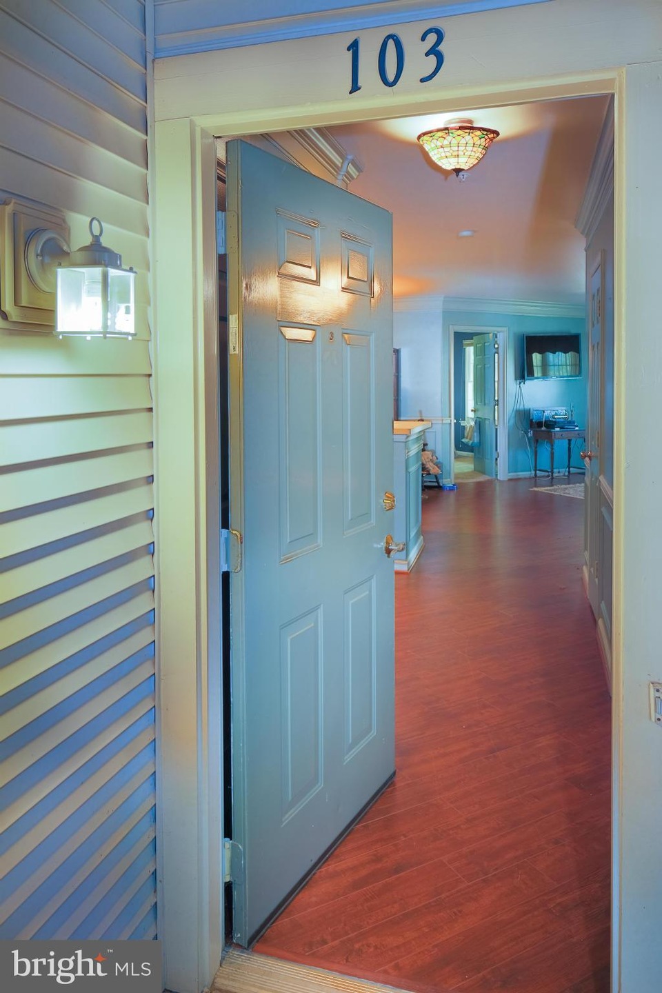 12461 Hayes Ct unit 103, Fairfax, VA 22033 - photo 1