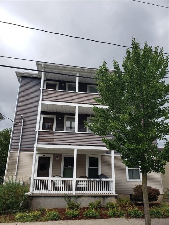 81 School St, Central Falls, RI 02863 - photo 1