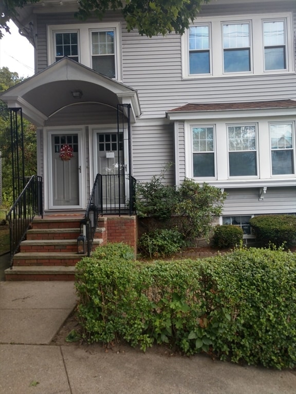 495 Lagrange St unit 2, West Roxbury, MA 02132 - photo 1