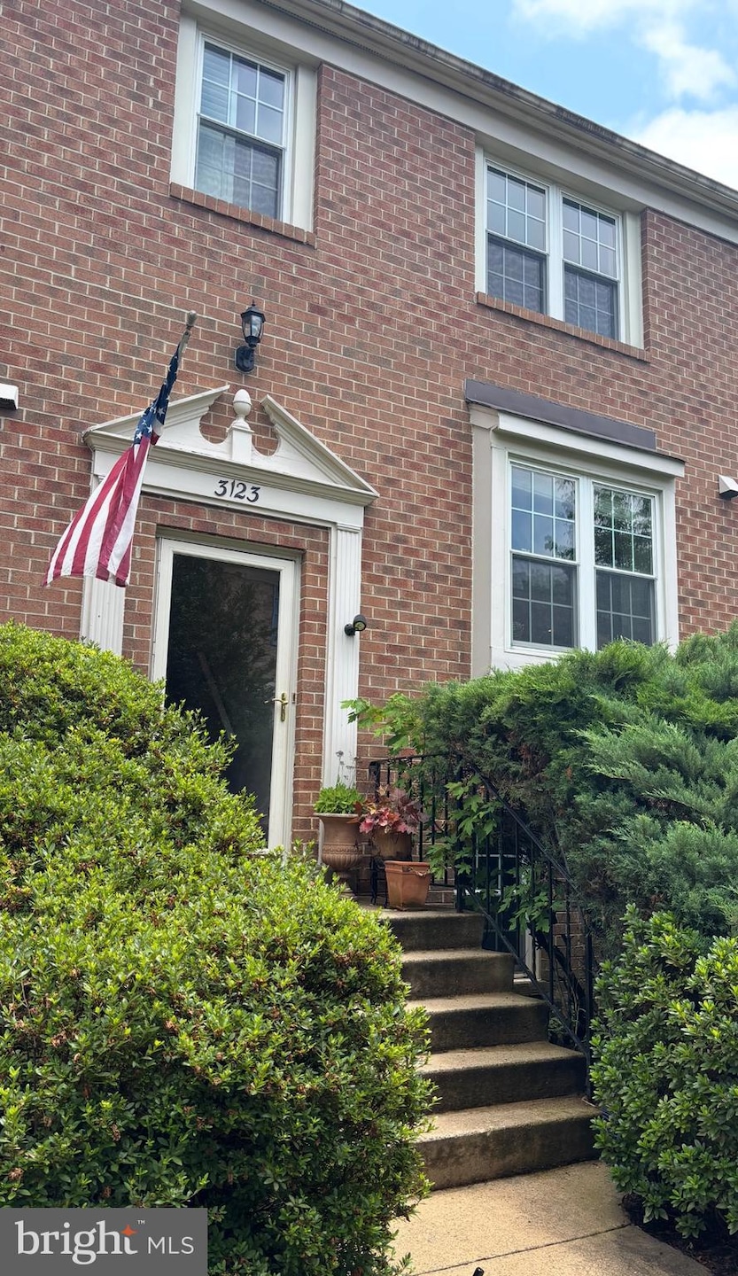 Sold $710,000 • Co-Listing Agent