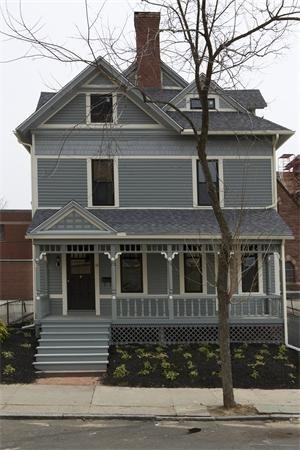 32 Temple St, Springfield, MA 01105 - photo 1