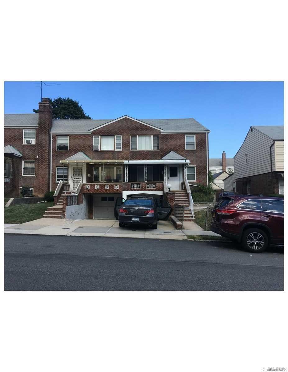61-19 183rd St, Flushing, NY 11365 - photo 1