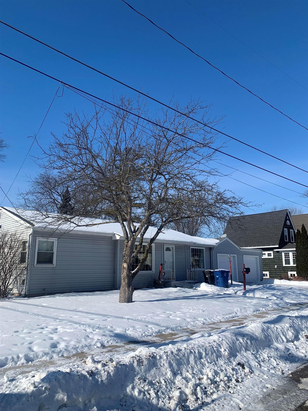 1207 Walnut St, Oshkosh, WI 54901 - photo 1