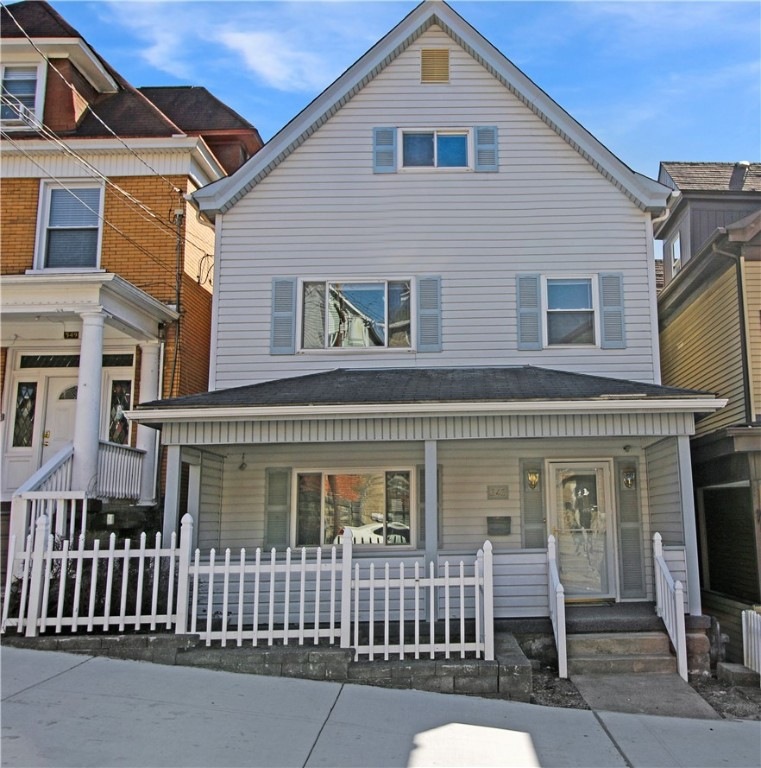 Welcome home to 545 2nd St!
