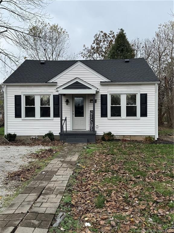 327 S 3rd St, Austin, IN 47102 - photo 1