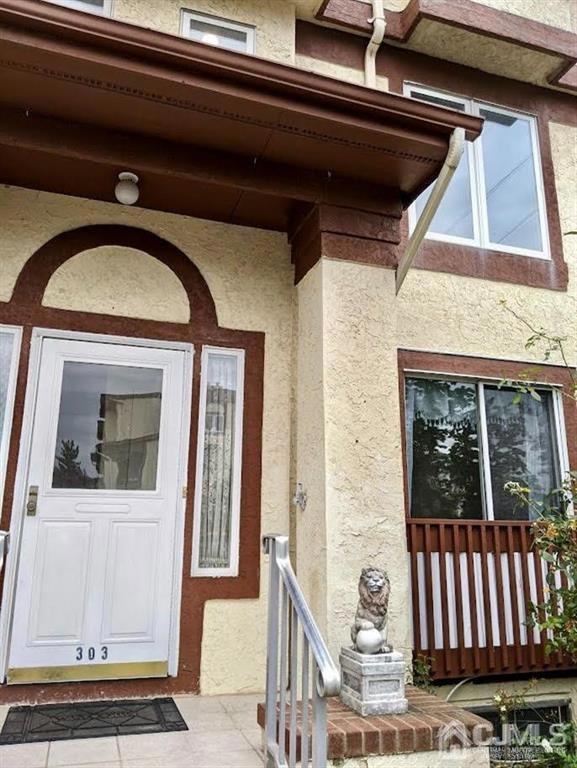 303 Michaels Ct, Woodbridge, NJ 07095 - photo 1