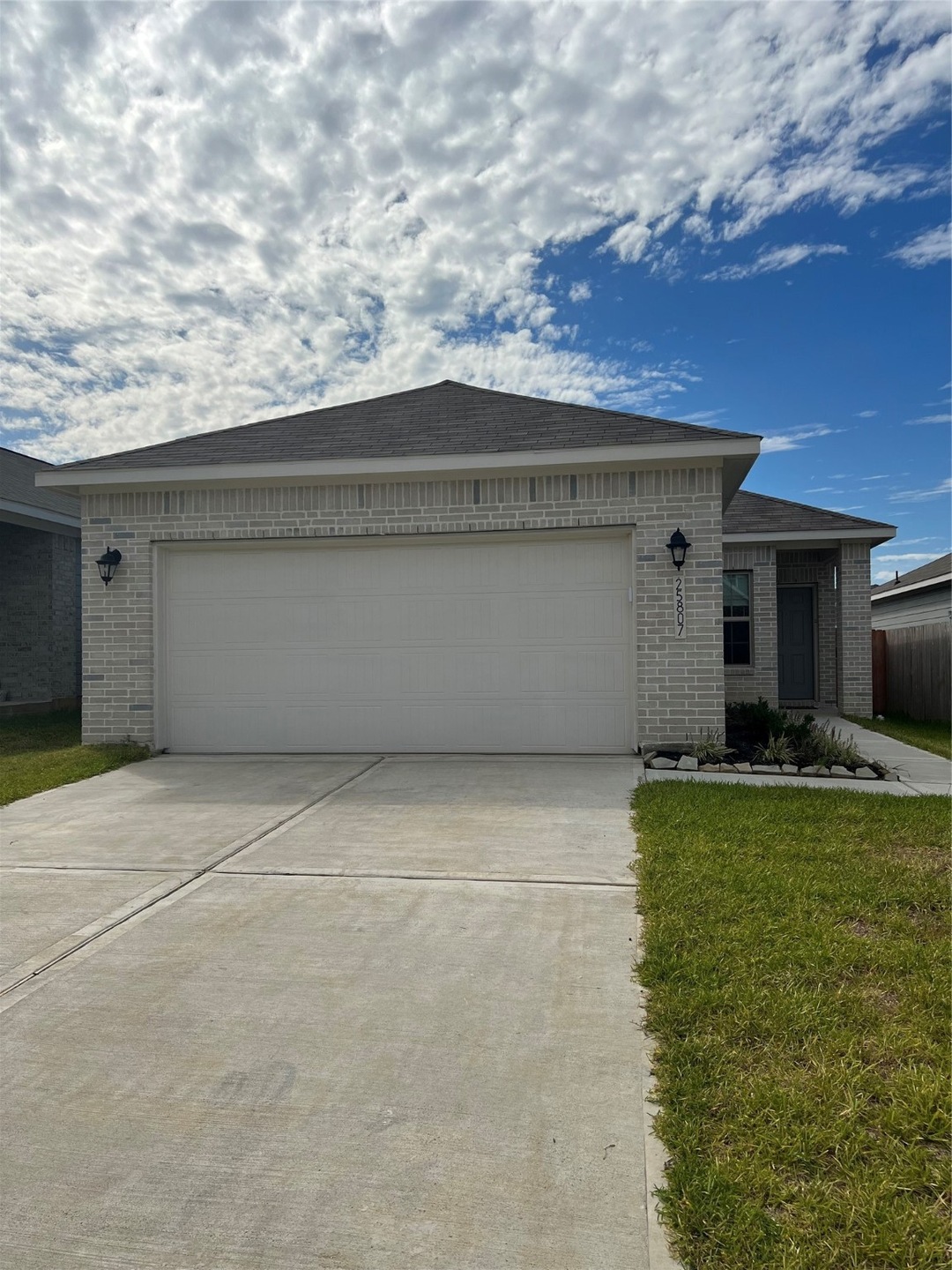 25807 Goldhurst Ln, Tomball, TX 77375 - photo 1