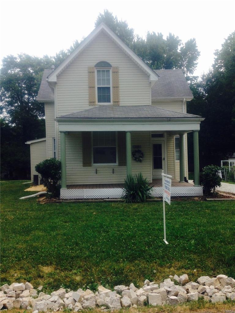 110 N Vine St, Freeburg, IL 62243 - photo 1