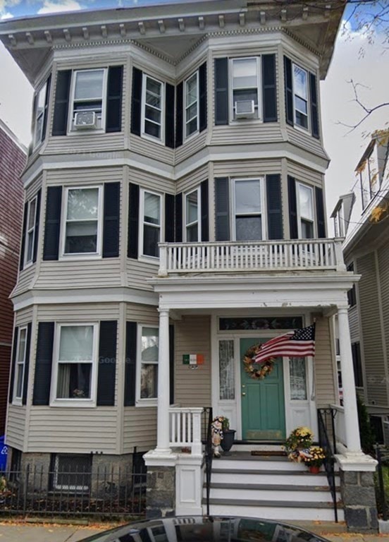 925 E 4th St unit 3, Boston, MA 02127 - photo 1