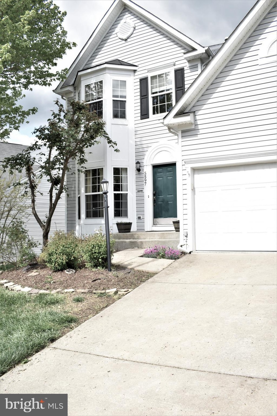 5597 Hobsons Choice Loop, Manassas, VA 20112 - photo 1