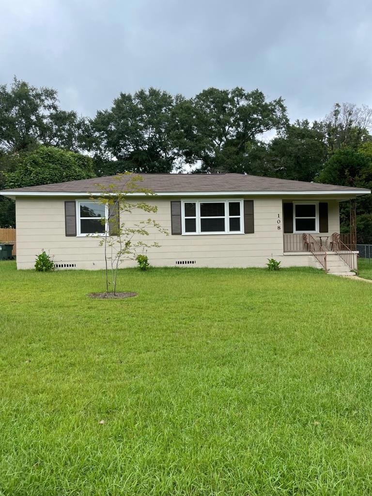 108 Colonial Ave, Dothan, AL 36301 - photo 1