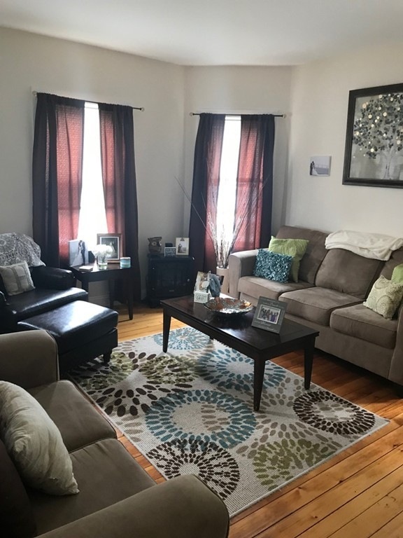 112 Niagara St unit 1, Fall River, MA 02721 - photo 1