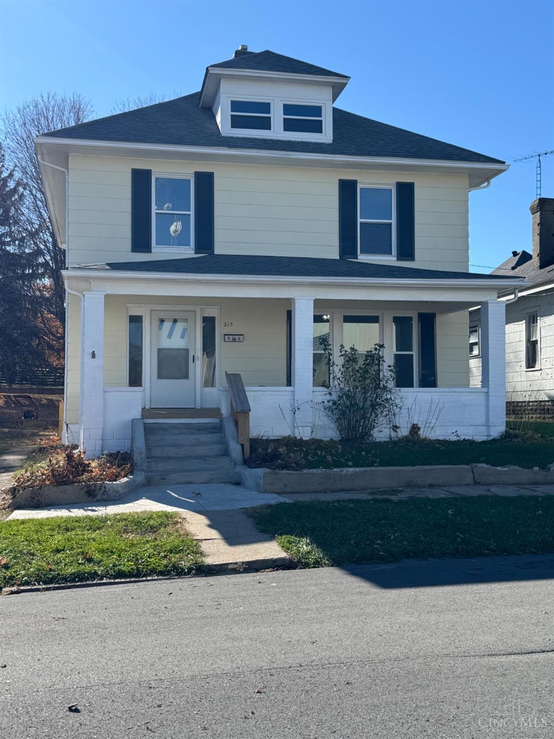 215 E Beech St, Hillsboro, OH 45133 - photo 1