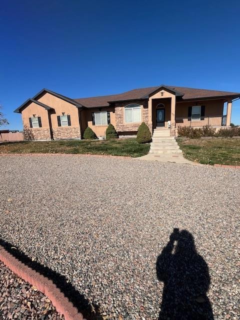 777 E Woodleaf Dr, Pueblo, CO 81007 - photo 1
