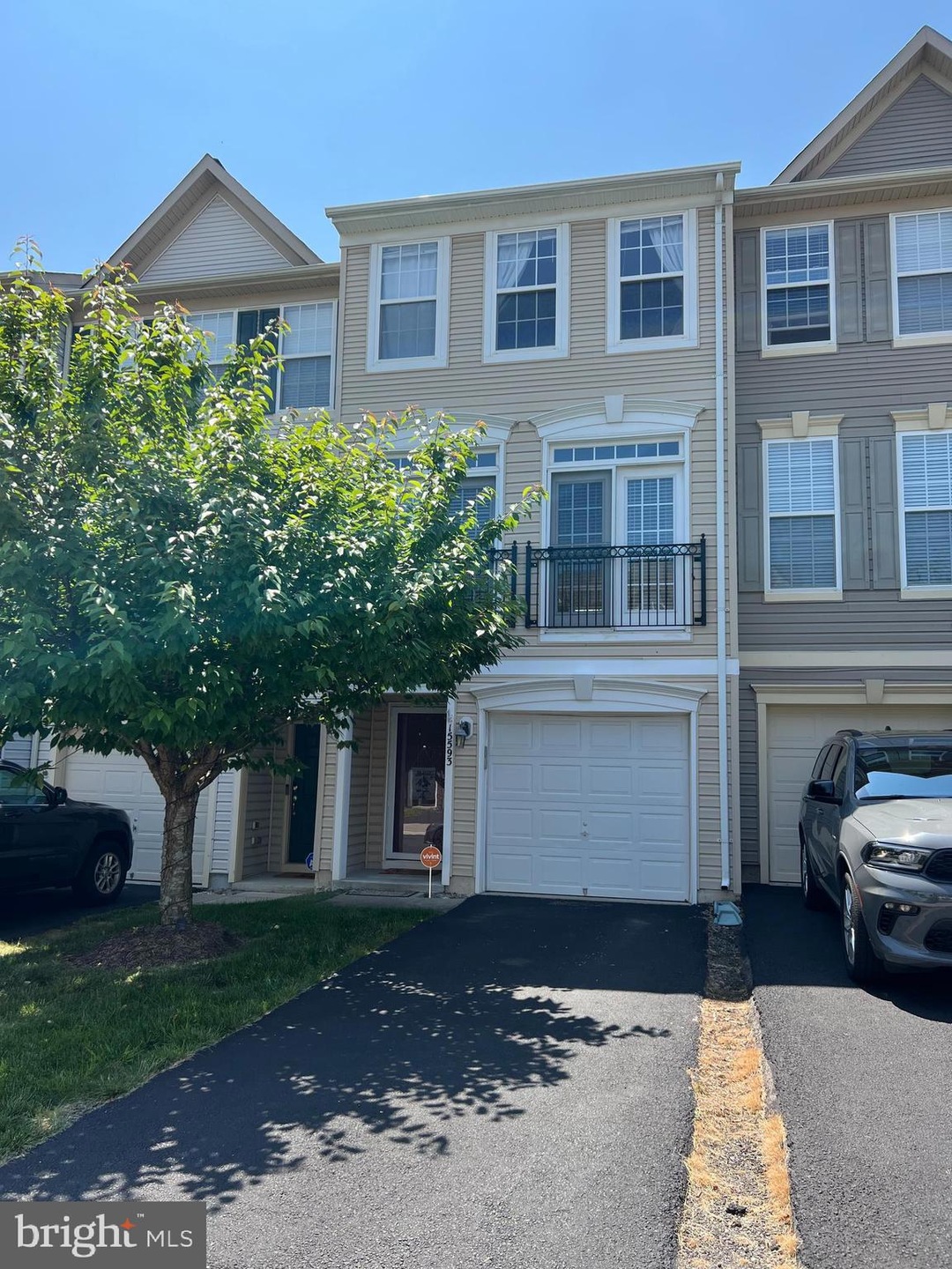 15593 John Diskin Cir, Woodbridge, VA 22191 - photo 1