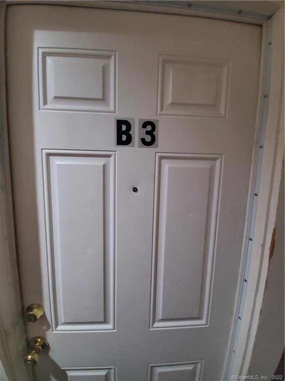 469 Wethersfield Ave unit B3, Hartford, CT 06114 - photo 1