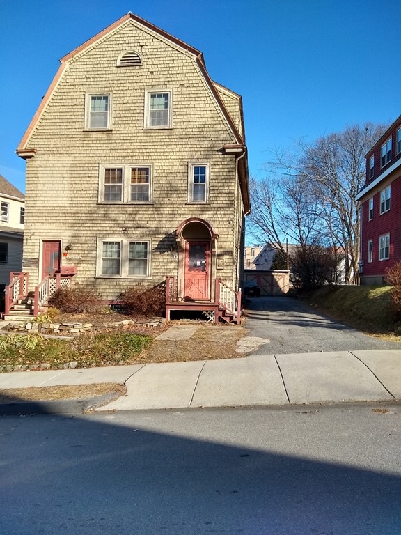 28 Clement St, Worcester, MA 01603 - photo 1