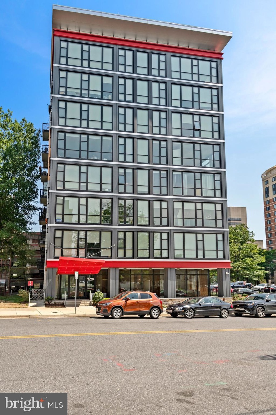 Octave 1320 unit 208, Silver Spring, MD 20910 - photo 1