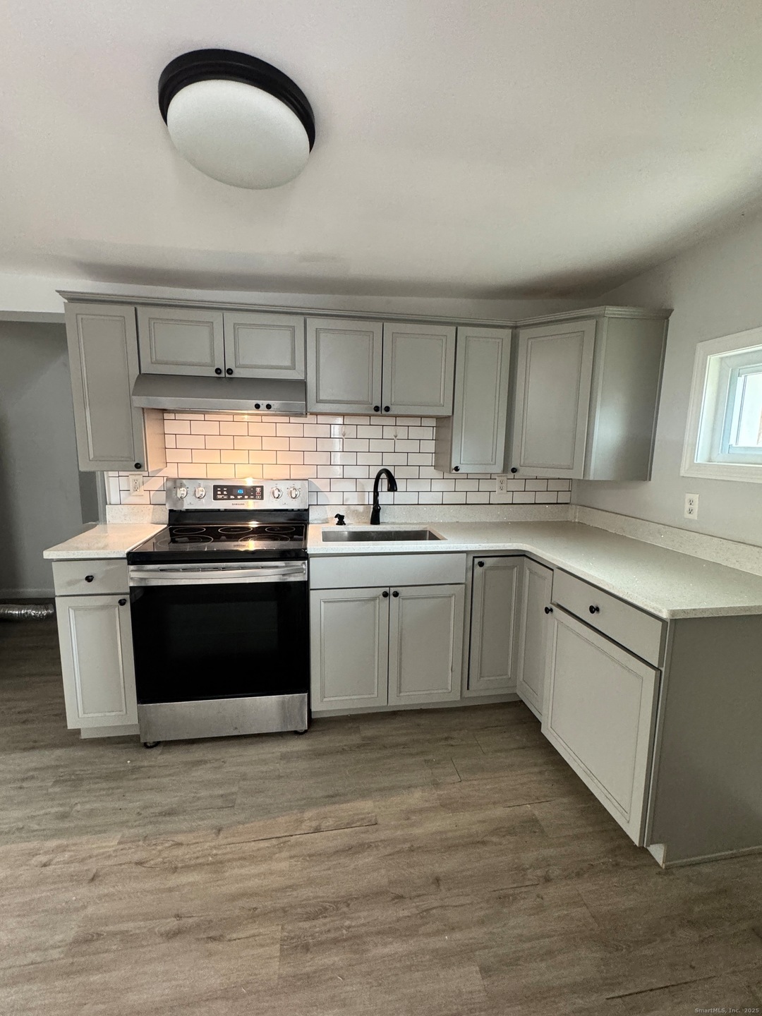 45 Wood Ave unit 1st Floor, Milford, CT 06460 - photo 1