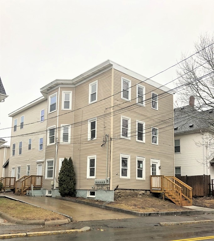 542 Bay St unit 2, Taunton, MA 02780 - photo 1