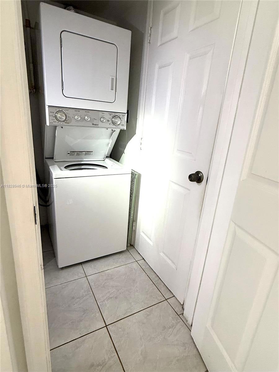 For Rent $1,400/month