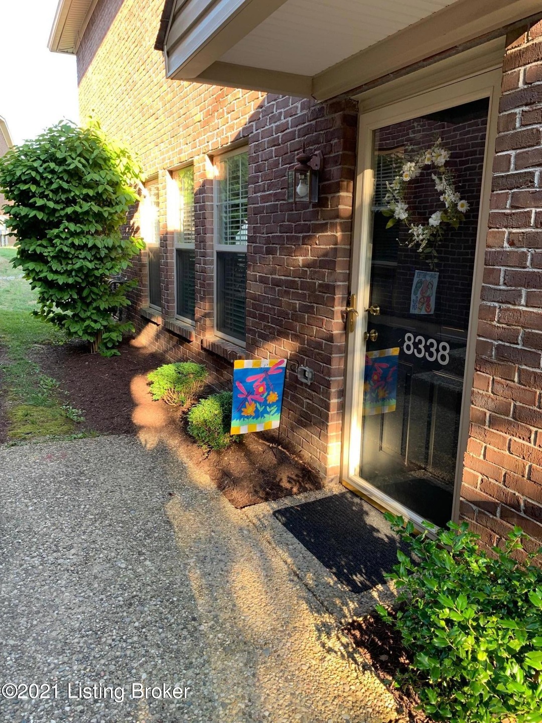 8338 Grand Trevi Dr, Louisville, KY 40228 - photo 1