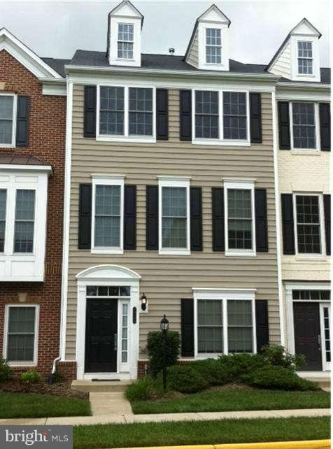 14600 Crossfield Way unit 242A, Woodbridge, VA 22191 - photo 1