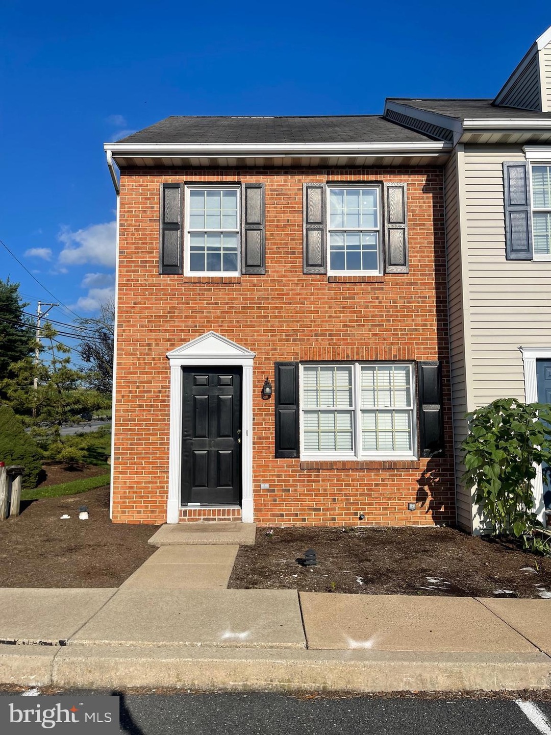 170 S Lime St unit . 1, Quarryville, PA 17566 - photo 1