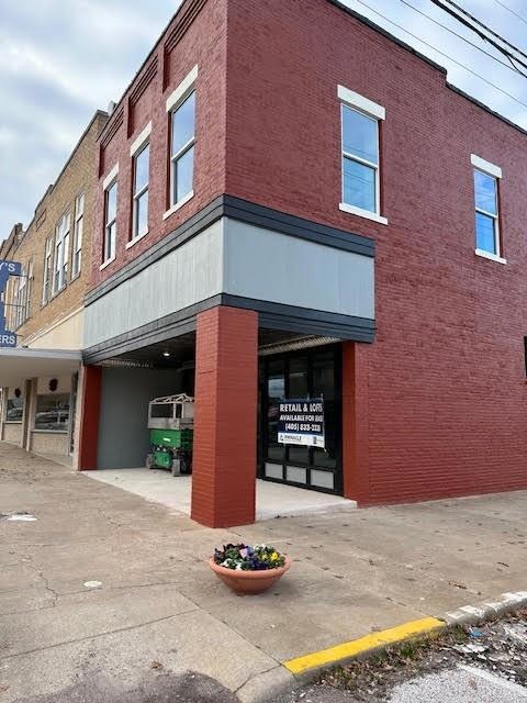 501 W Main St, Denison, TX 75020 - photo 1