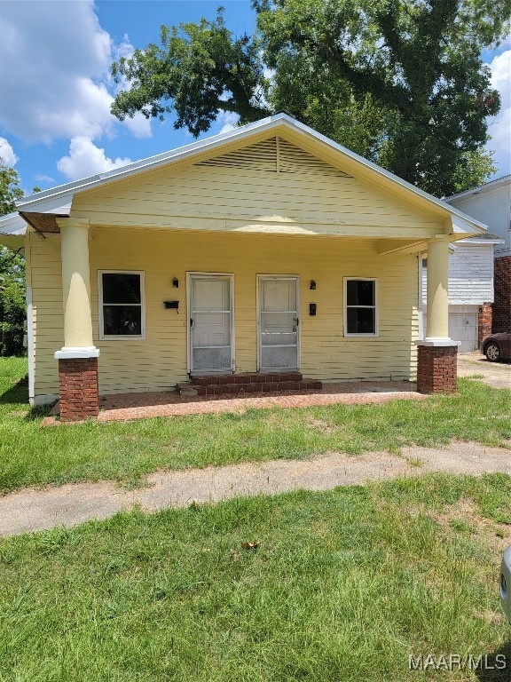 1419 Keller Ave, Selma, AL 36703 - photo 1