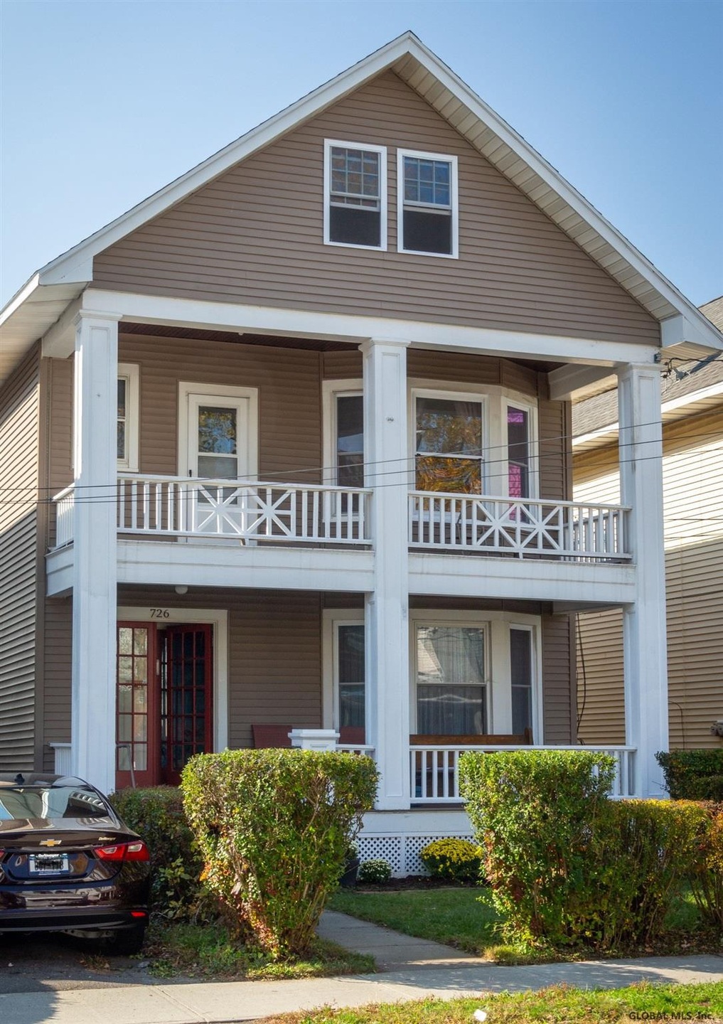 726 Myrtle Ave, Albany, NY 12208 - photo 1