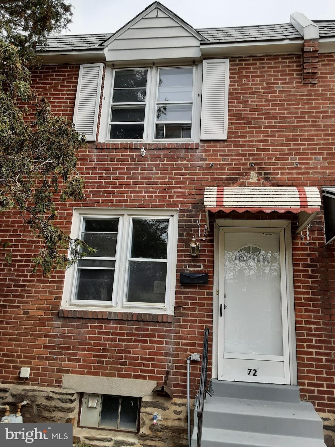 72 Mermont Cir, Darby, PA 19023 - photo 1