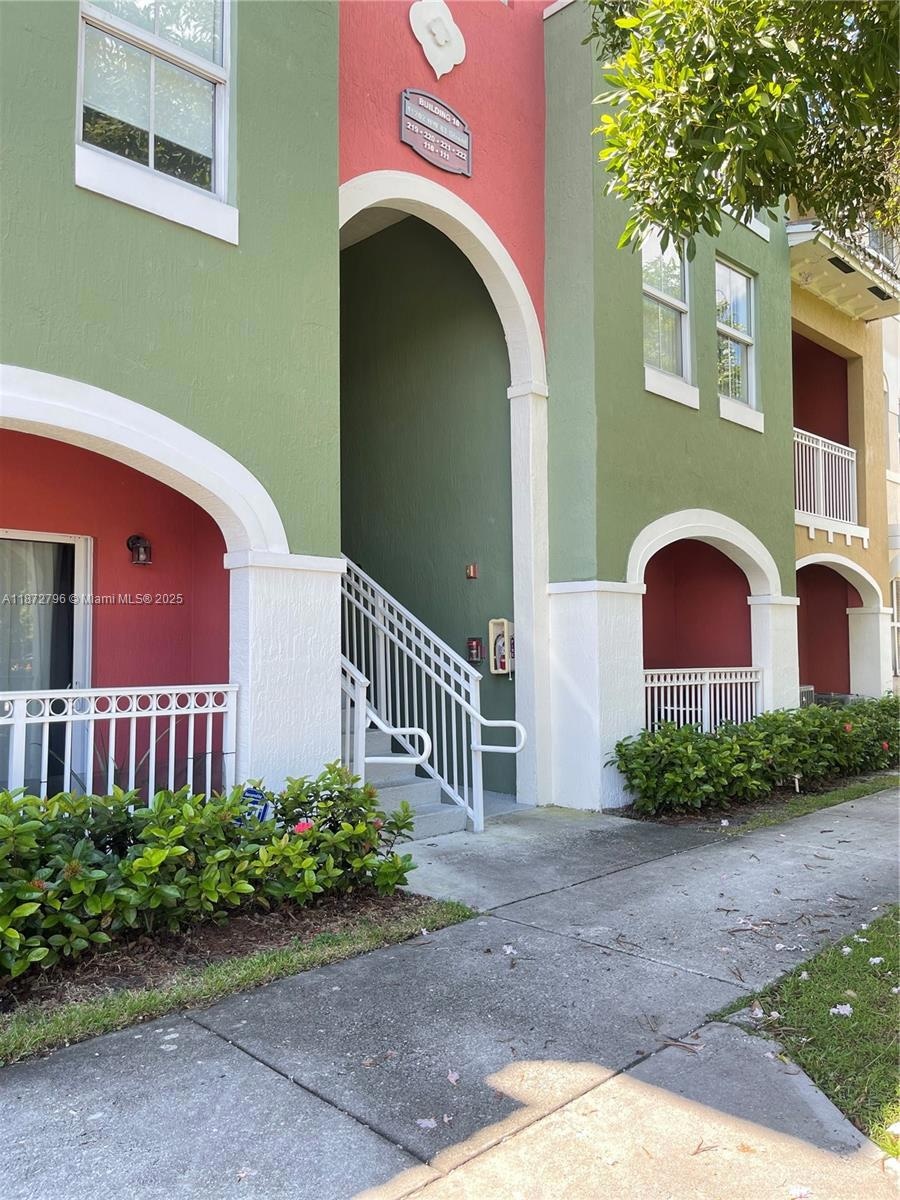 11202 NW 83rd St unit 219, Doral, FL 33178 - photo 1