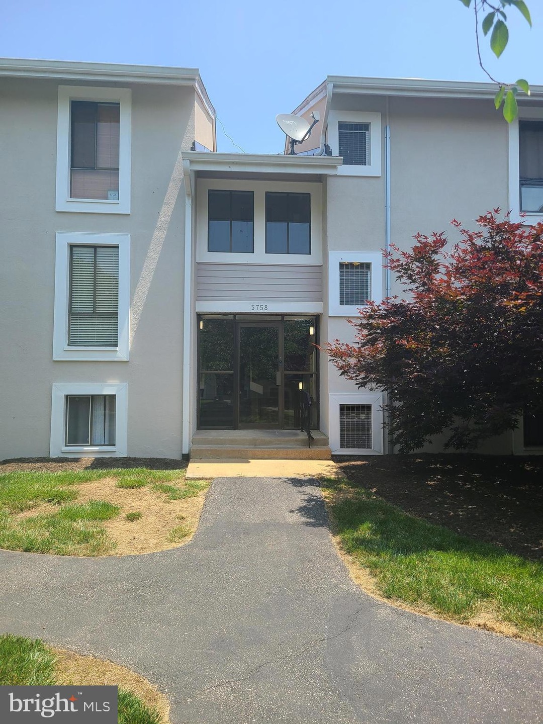 5758 Village Green Dr unit F, Alexandria, VA 22309 - photo 1