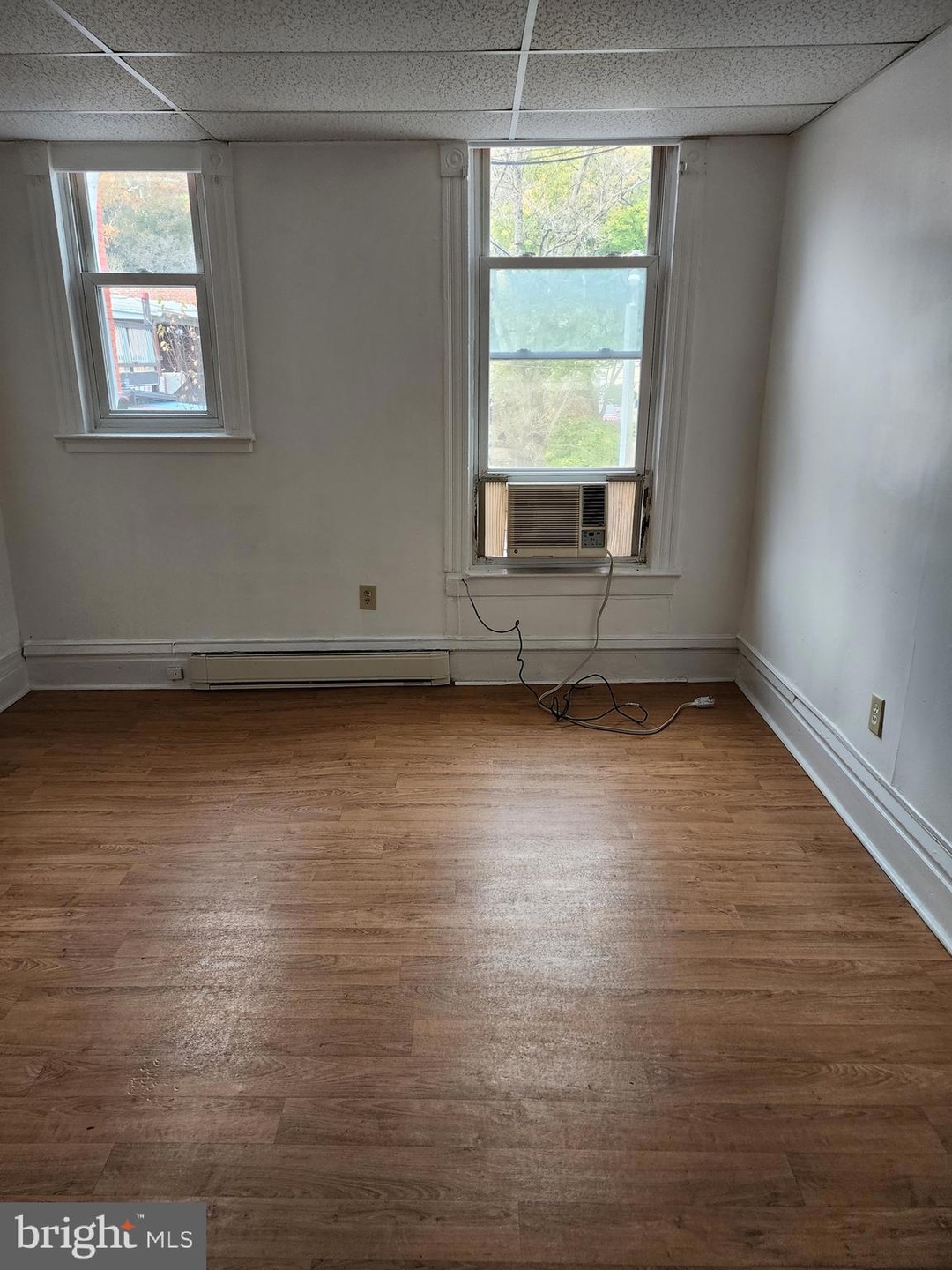 15 N Washington St unit 2, Berkeley Springs, WV 25411 - photo 1