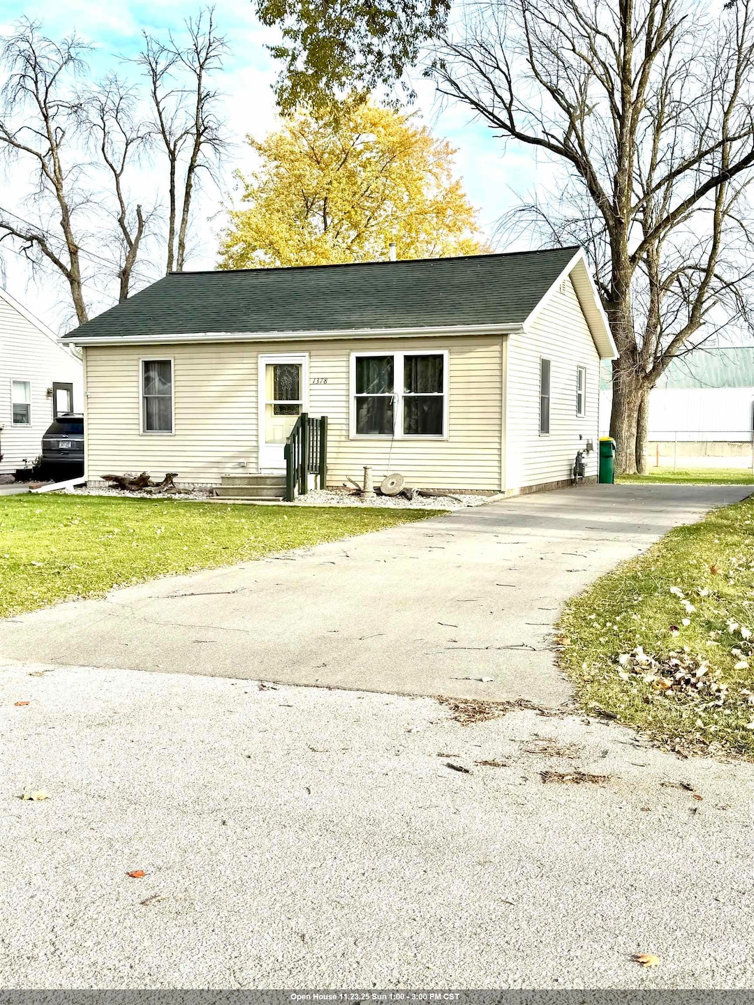 1378 Thrush St, Green Bay, WI 54303 - photo 1