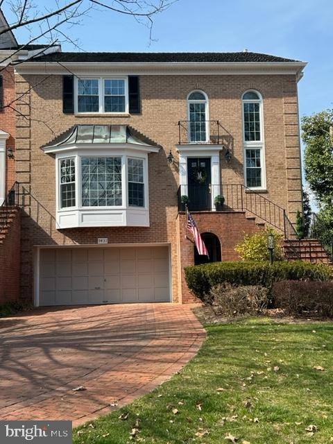 9431 Turnberry Dr, Potomac, MD 20854 - photo 1